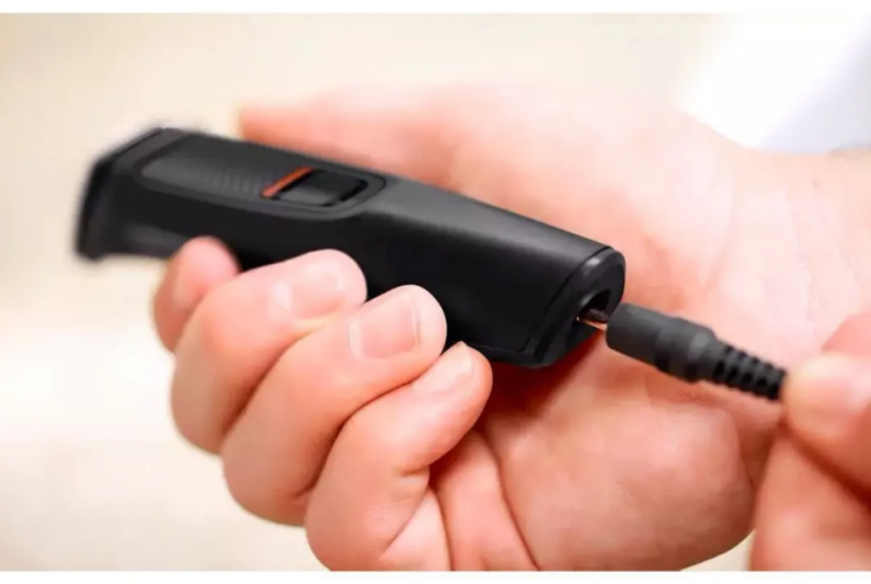 Philips MG3710/15 Multigroom 6’sı 1 arada Erkek Bakım Kiti - 3